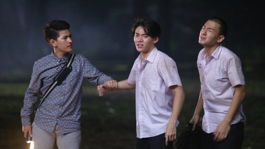 Mo 6/5 pak ma tha phi 3 (2015) มอ 6/5 ปากหมาท้าผี 3 - มอ 6/5 ปากหมาท้าผี 3