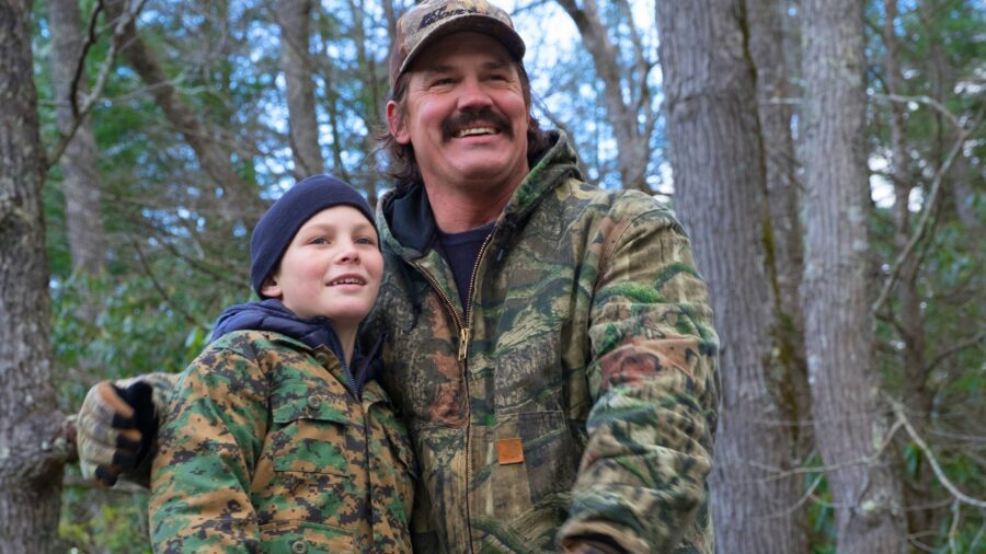 The Legacy of a Whitetail Deer Hunter (2018) คุณพ่อหนวดดุสอนลูกให้เป็นพราน - The Legacy of a Whitetail Deer Hunter